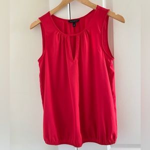 2/$20  NWOT Banana Republic Red Sleeveless Keyhole Blouse - size small